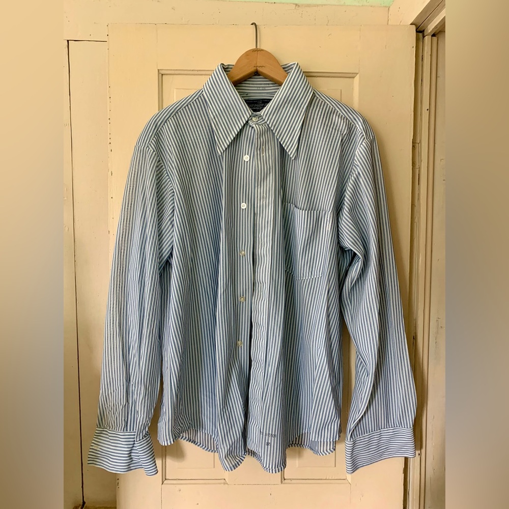Vintage 1970s blue striped button down top.